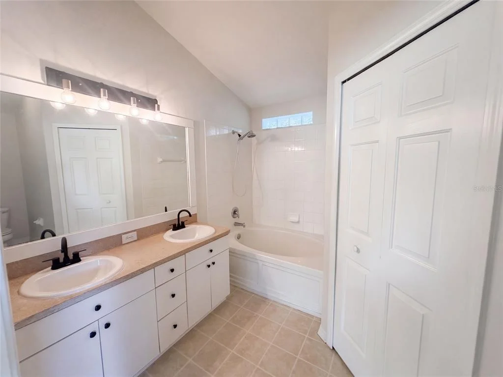 Photo of 16005 STAGS LEAP DRIVE