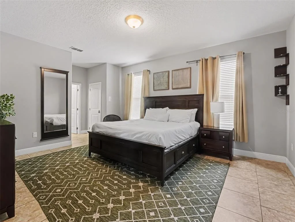 Photo of 4127 OAK TREE DRIVE