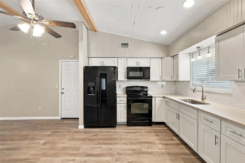 Photo of 5757 DEVON STREET