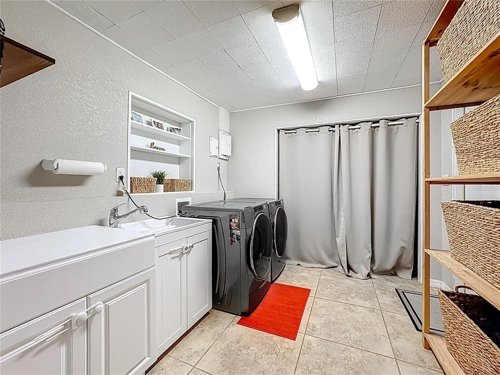 Photo of 1521 BANYAN DR.