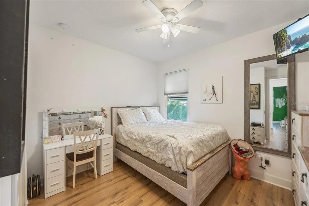 Photo of 1025 SEAGRAPE DRIVE