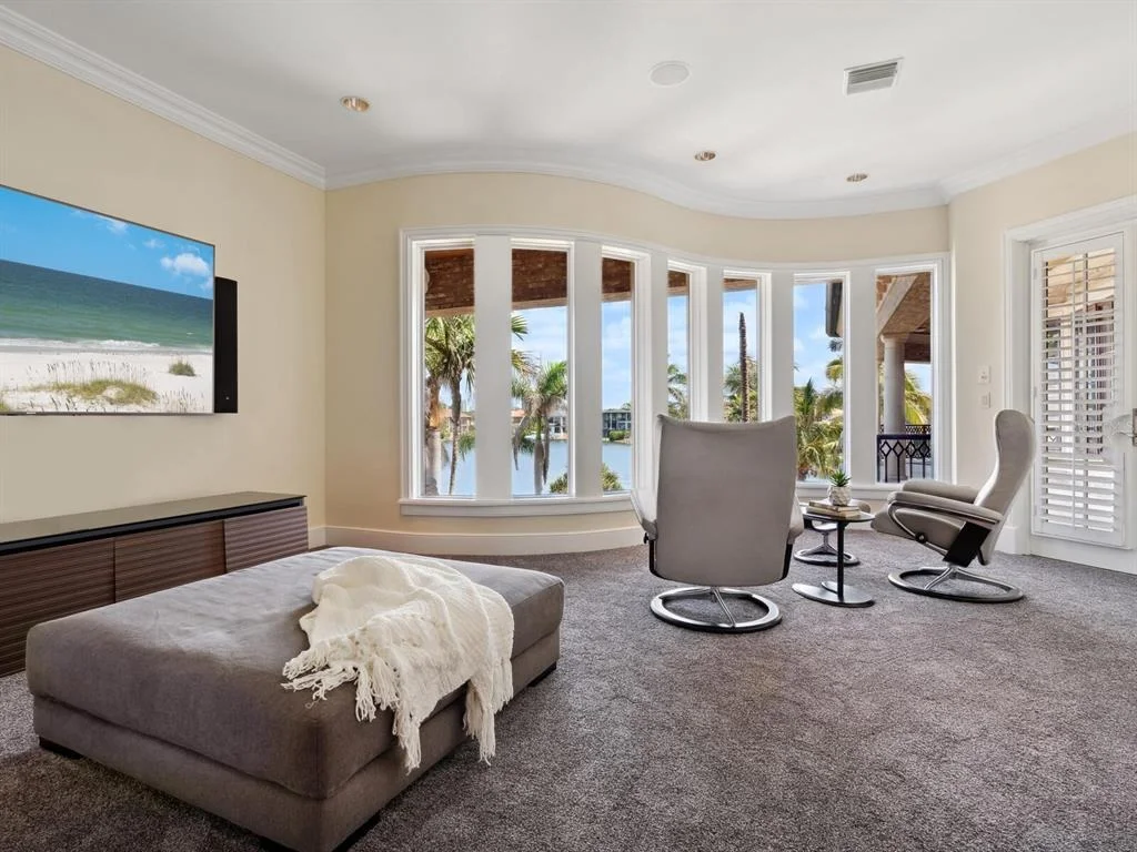 Photo of 1423 HILLVIEW DRIVE
