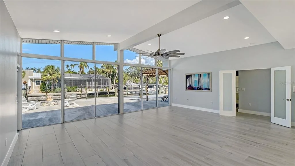 Photo of 619 BUTTONWOOD DRIVE