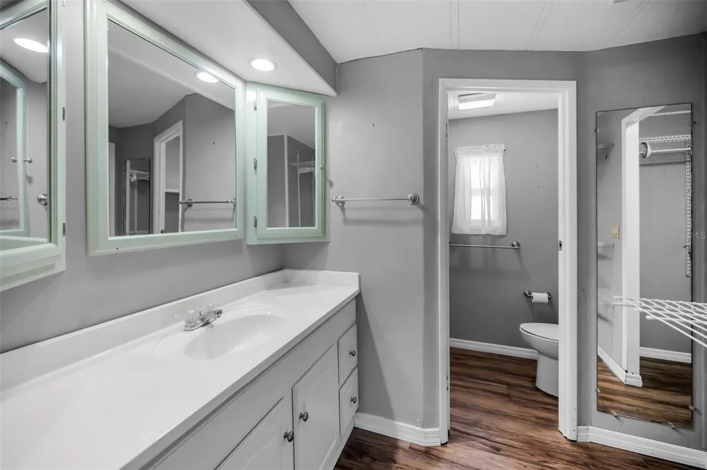 Photo of 4706 BURNEY DRIVE
