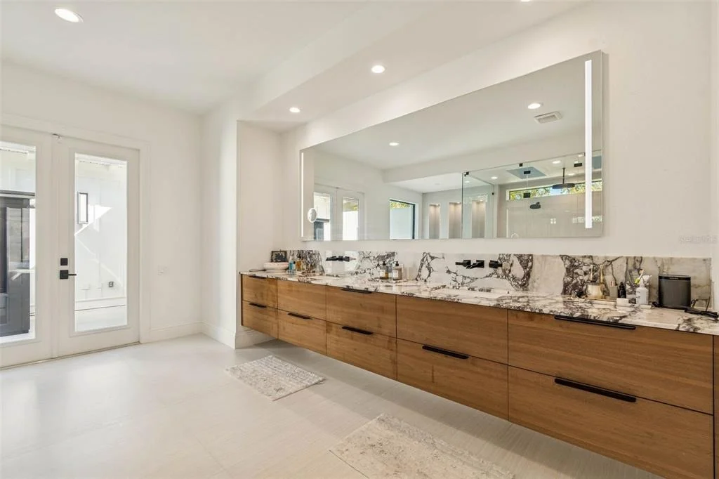 Photo of 17720 ROYAL EAGLE LANE