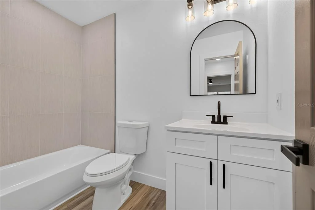 Photo of 11317 SYLVAN GREEN LANE