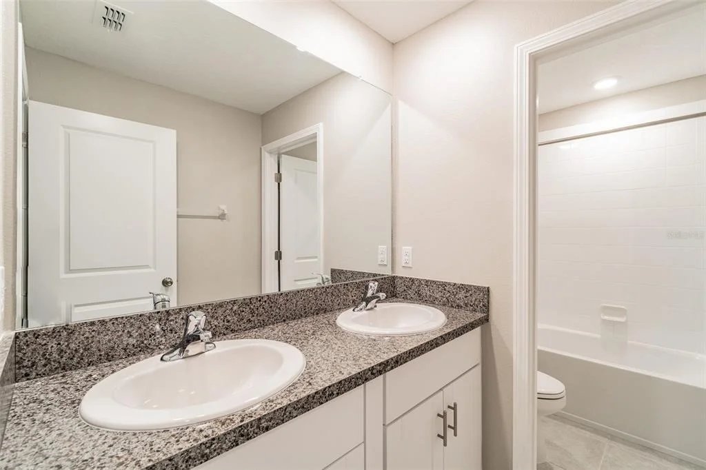 Photo of 5064 WHITE CHICORY DRIVE