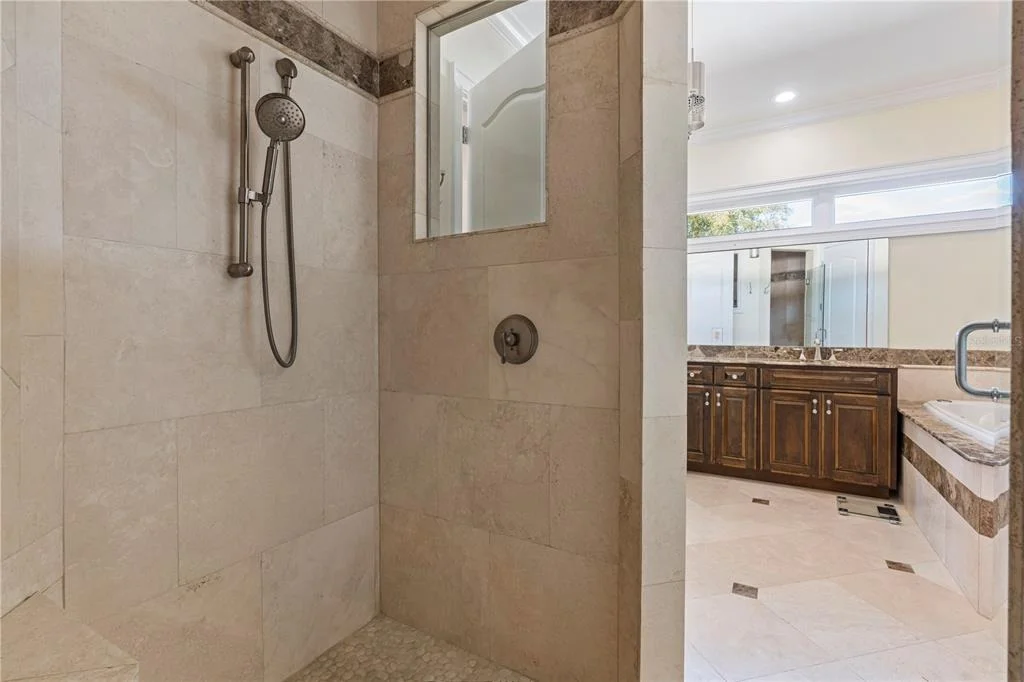 Photo of 3952 VERSAILLES DRIVE