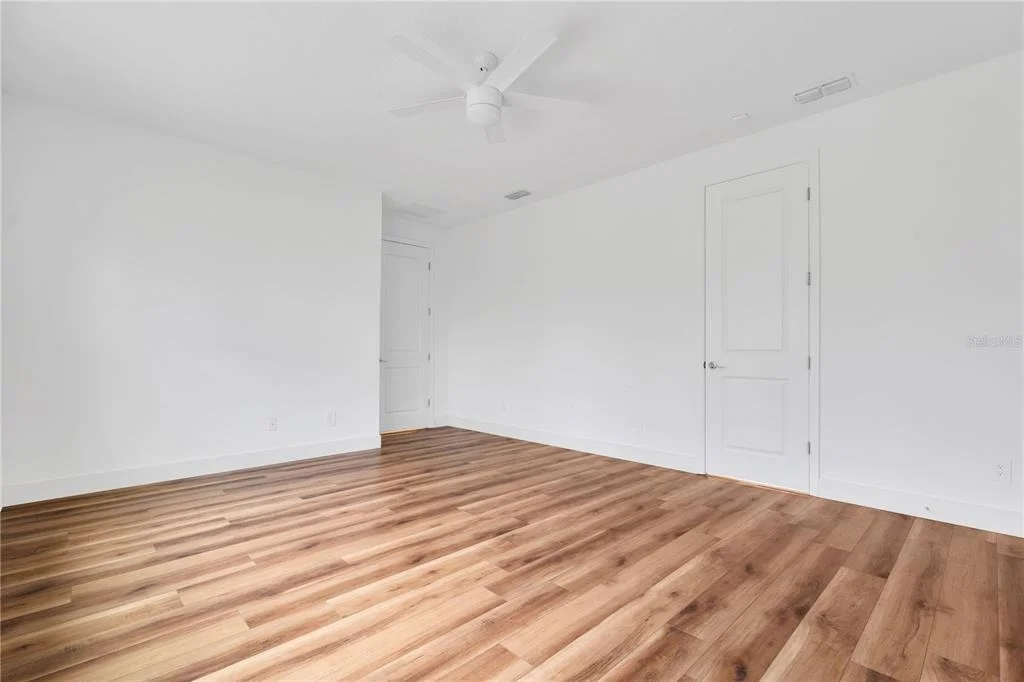 Photo of 961 LAKESIDE ESTATES DRIVE