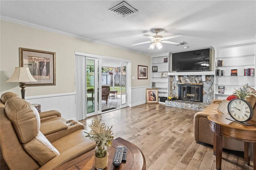 Photo of 1437 GLENVIEW ROAD