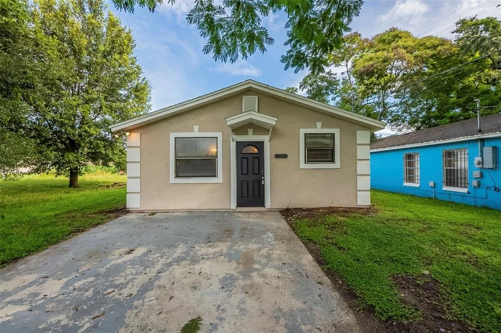 Photo of 523 CARVER BOULEVARD