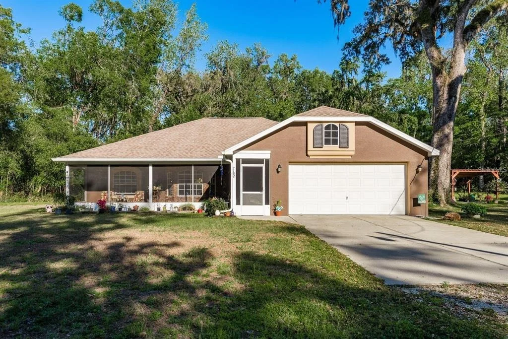 Photo of 7182 GRIFFIN ROAD