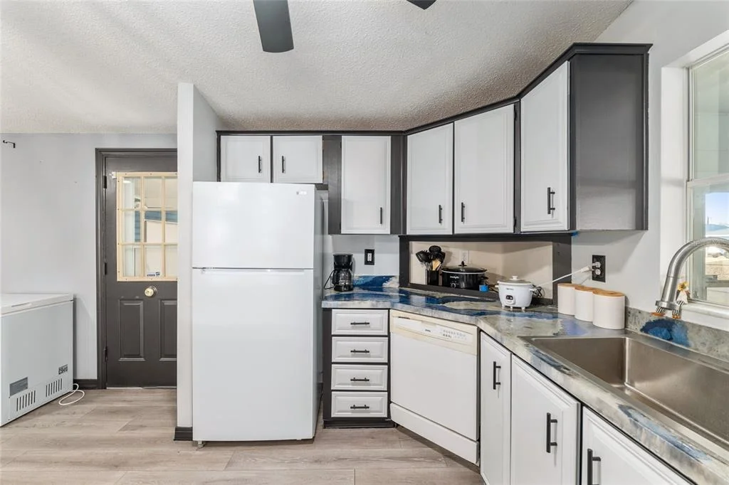 Photo of 6832 NE 3RD PLACE