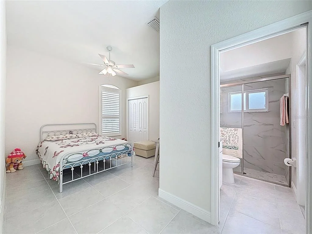 Photo of 1321 VALIANT AVENUE