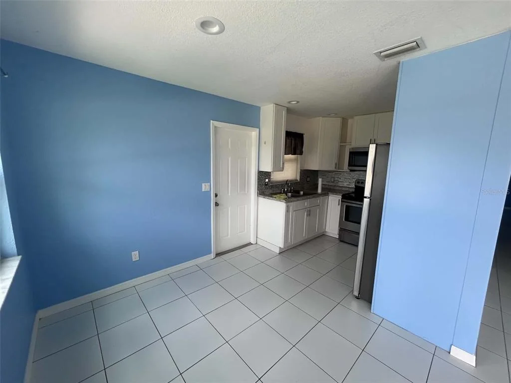 Photo of 815 JUNIPER LANE