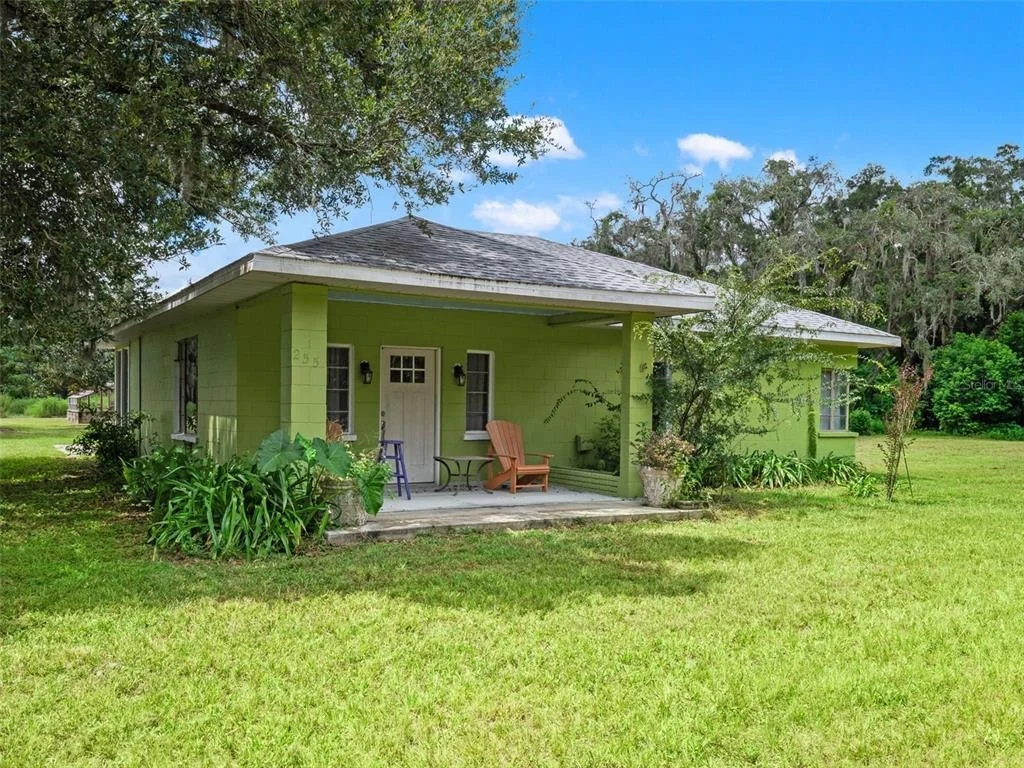 Photo of 255 BENES ROAD