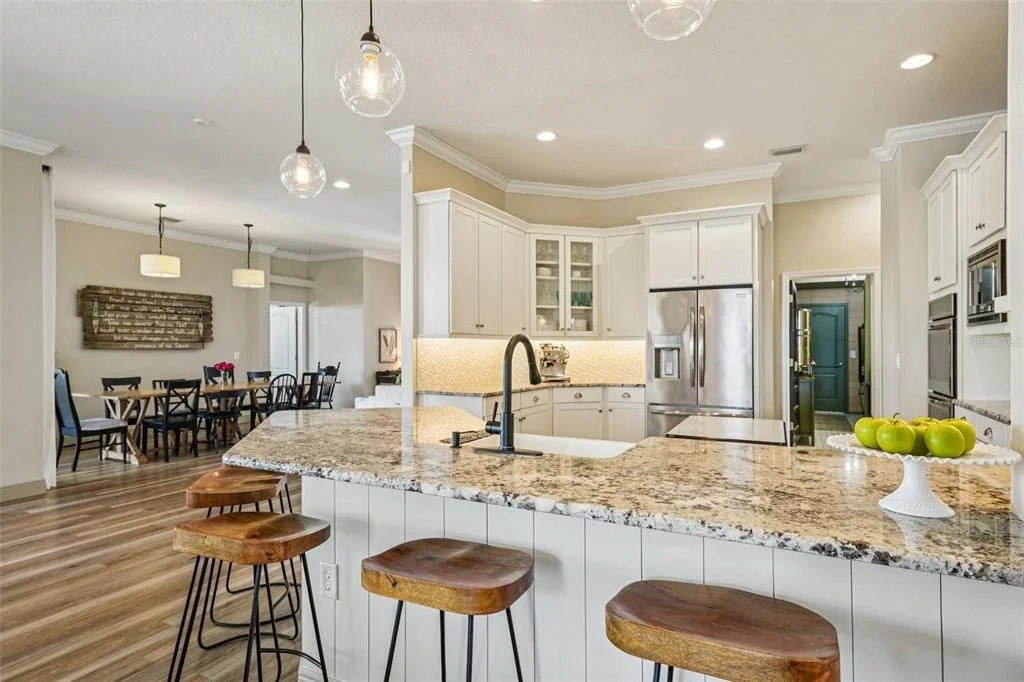 Photo of 11325 HIDDEN VALLEY LANE