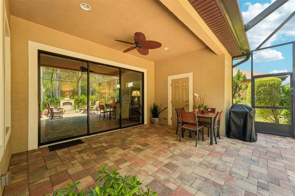 Photo of 648 SOUTHLAKE DRIVE