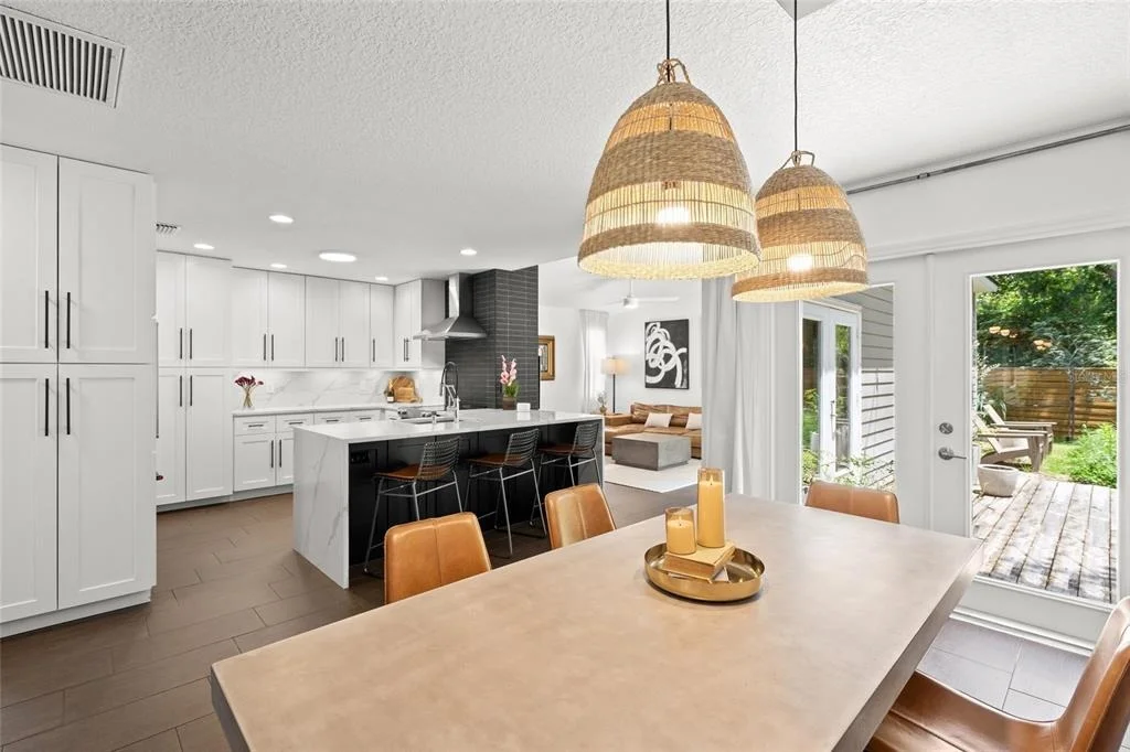 Photo of 319 BEARDED OAKS CIRCLE