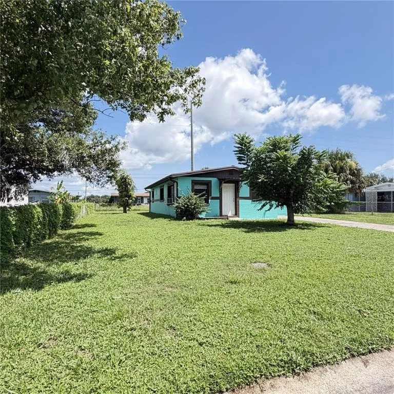 Photo of 2884 TROPIC RD