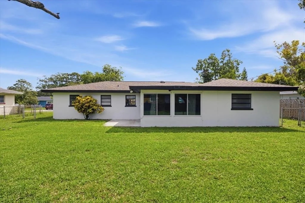 Photo of 1860 ALBERTA DRIVE