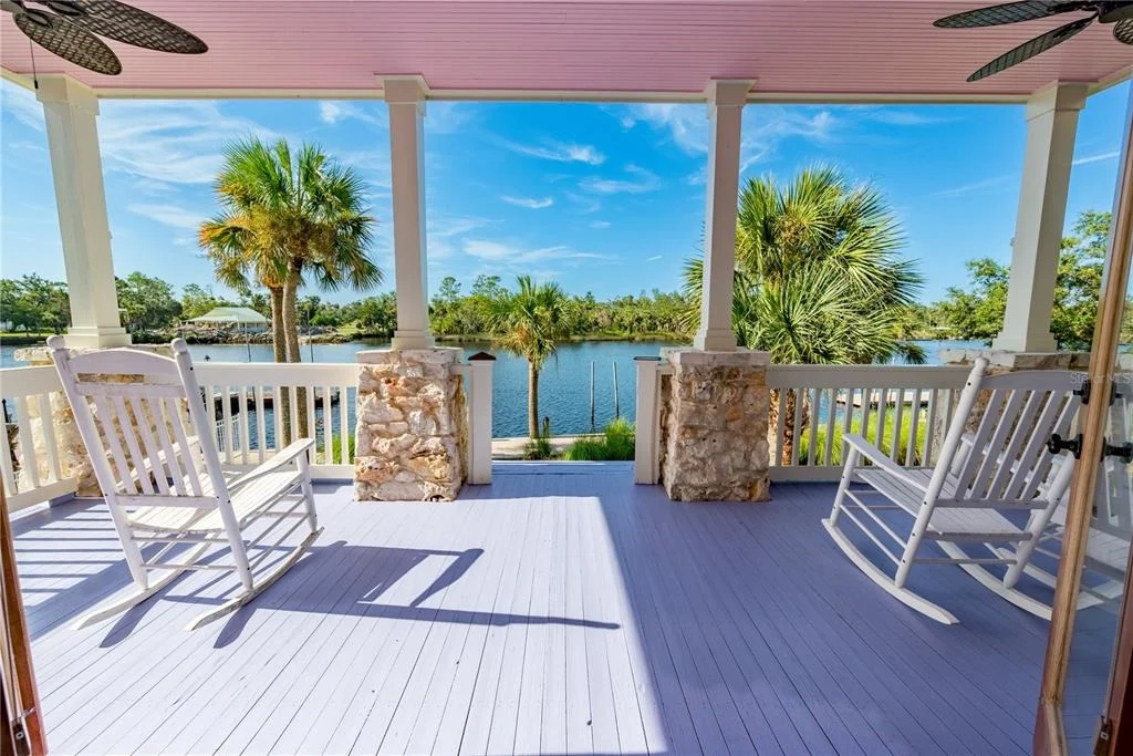 Photo of 1410 SE MAGNOLIA DRIVE