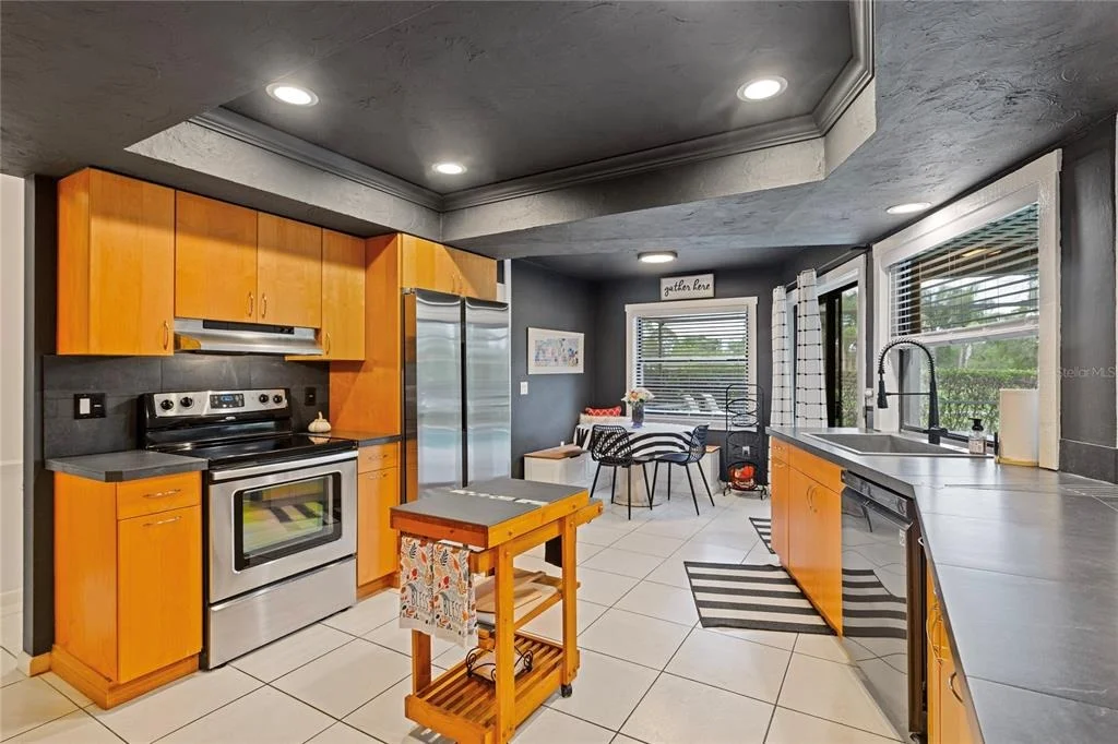 Photo of 10 ARBOR LANE