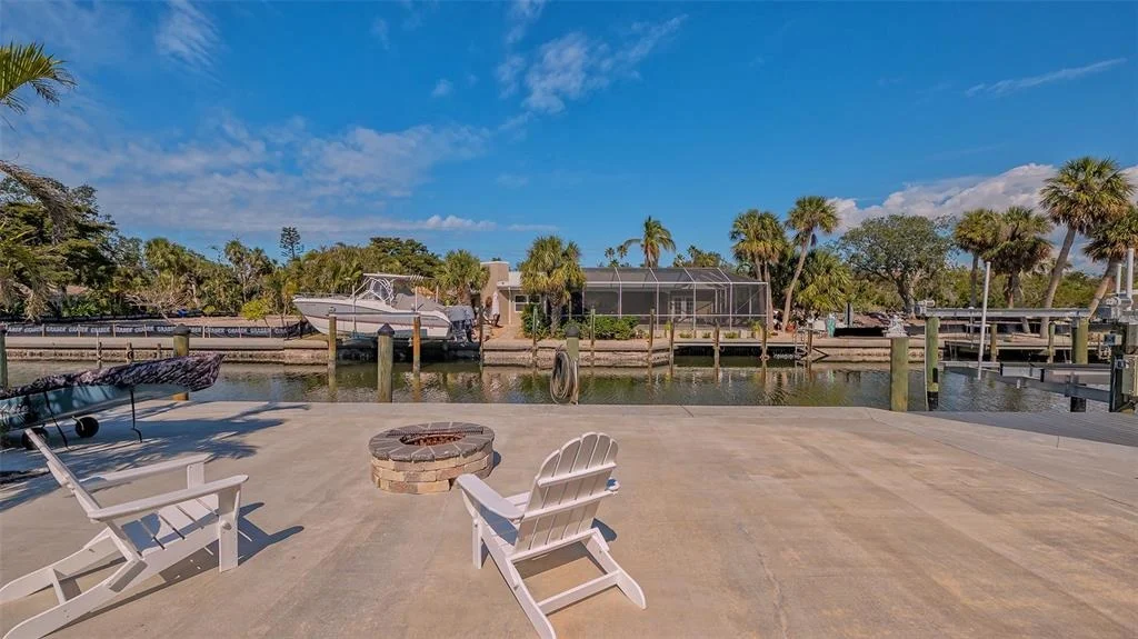 Photo of 619 BUTTONWOOD DRIVE
