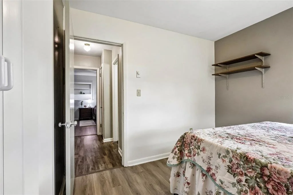 Photo of 37350 OAK LANE