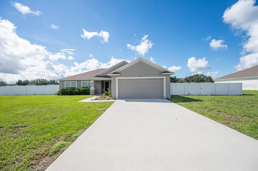 Photo of 912 LOCHLAND LOOP