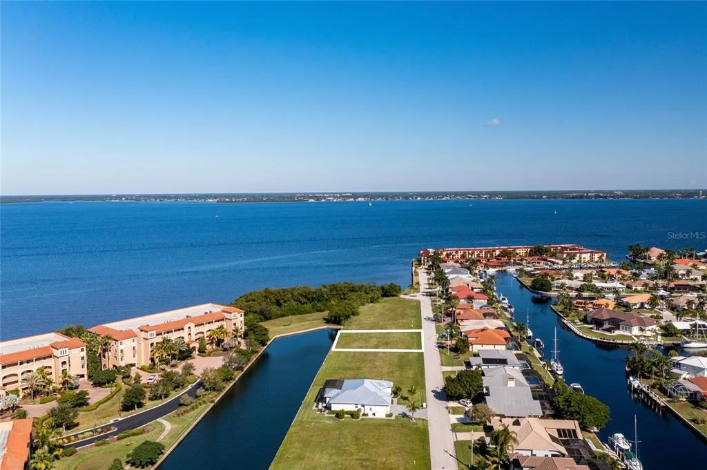 Photo of 65 COLONY POINT DRIVE
