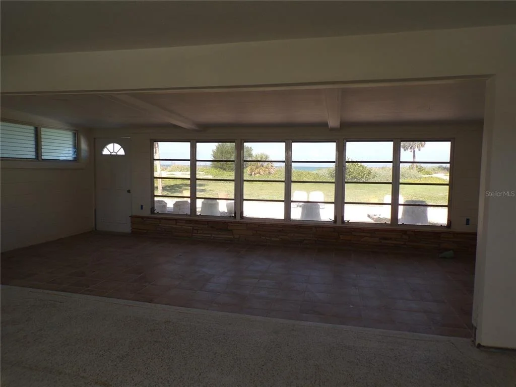 Photo of 1124 SUNSET DRIVE
