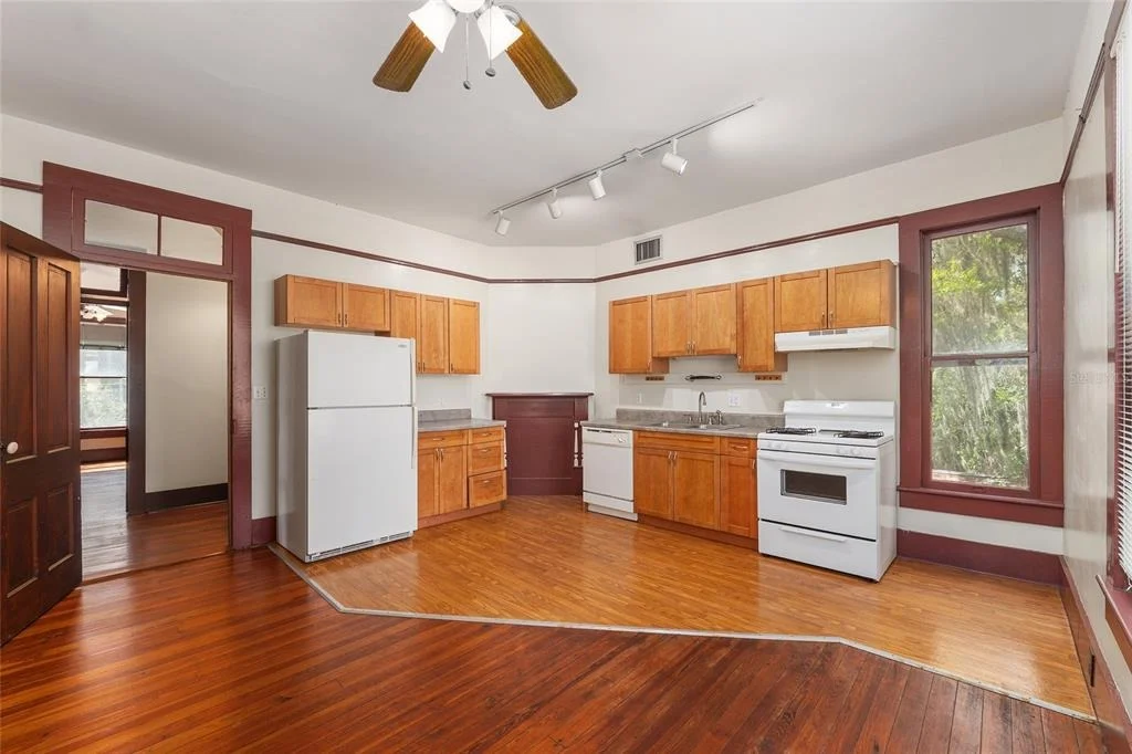 Photo of 306 NE 3RD STREET