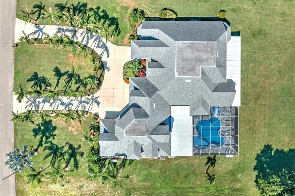 Photo of 492 SUNSET POINTE DRIVE