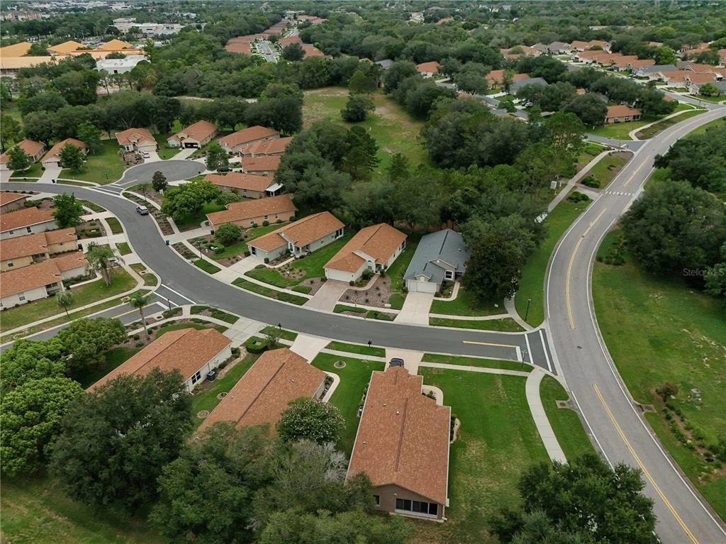 Photo of 259 CENTER OAK CIRCLE