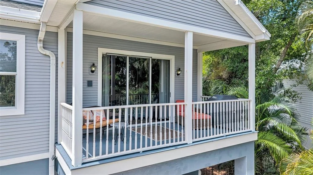 Photo of 760 SOUNDVIEW DRIVE