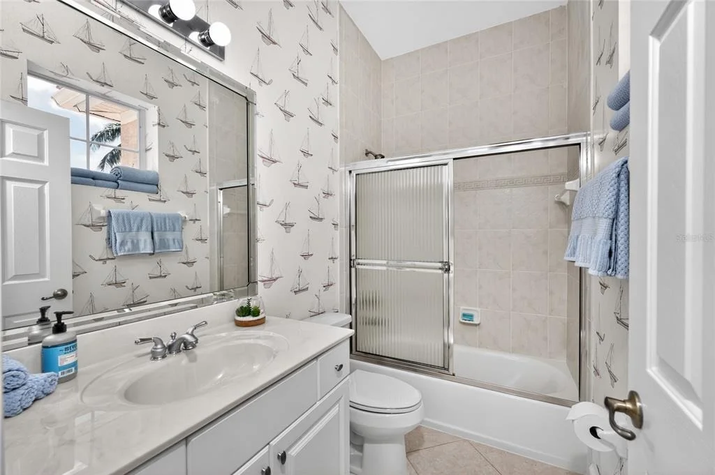Photo of 3341 SUNSET KEY CIRCLE