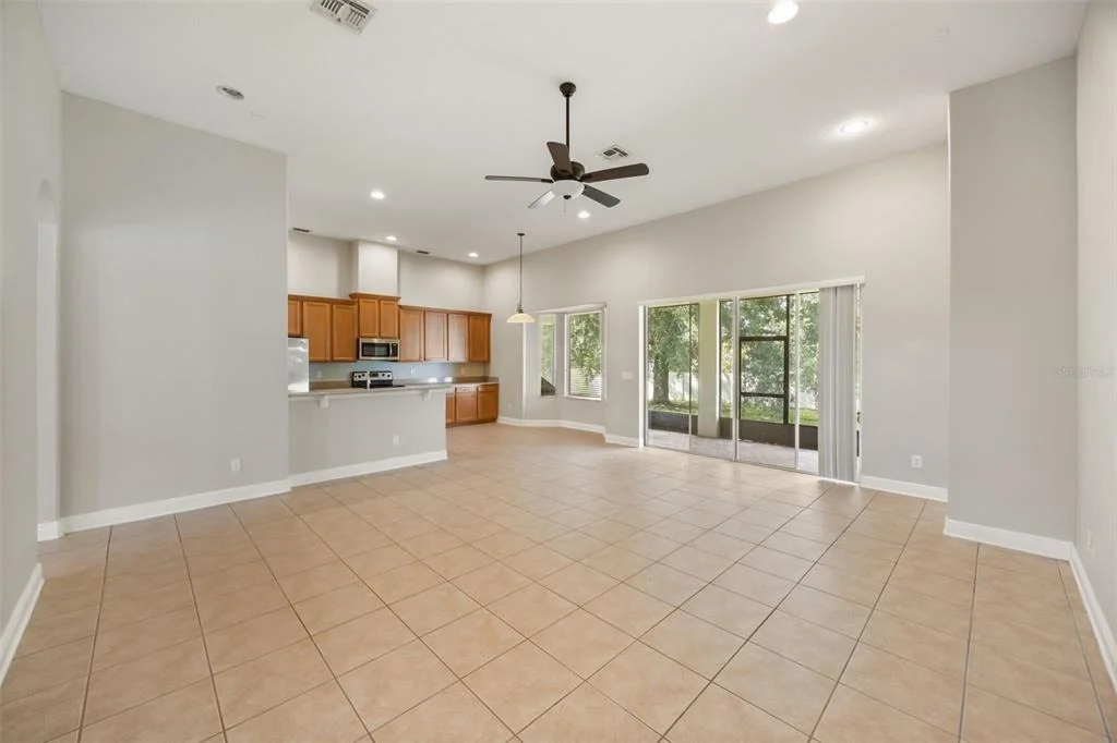 Photo of 6190 HEDGESPARROWS LANE