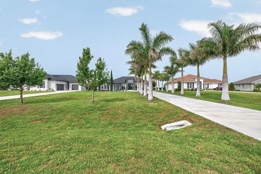 Photo of 5220 LAKE VENICE DRIVE