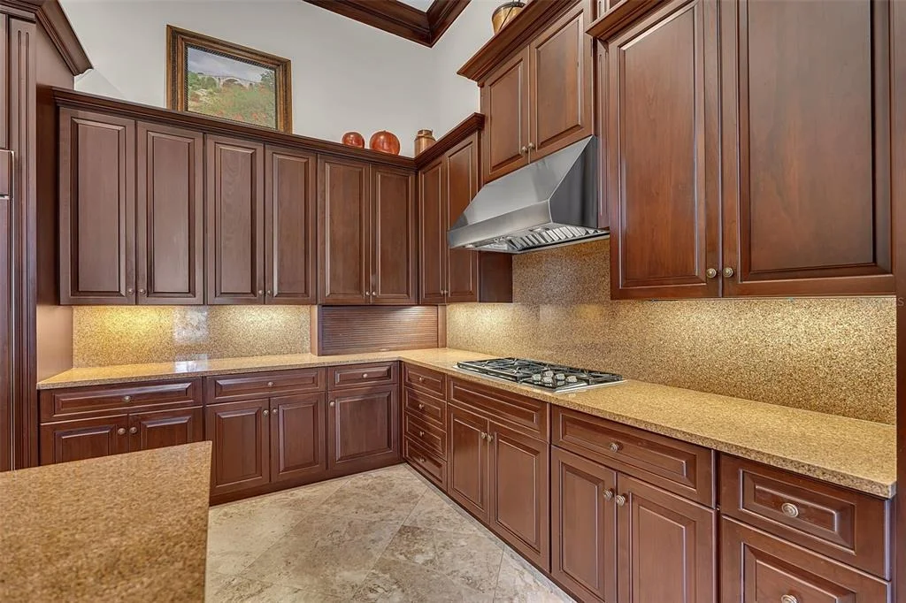 Photo of 8132 SANDERLING ROAD