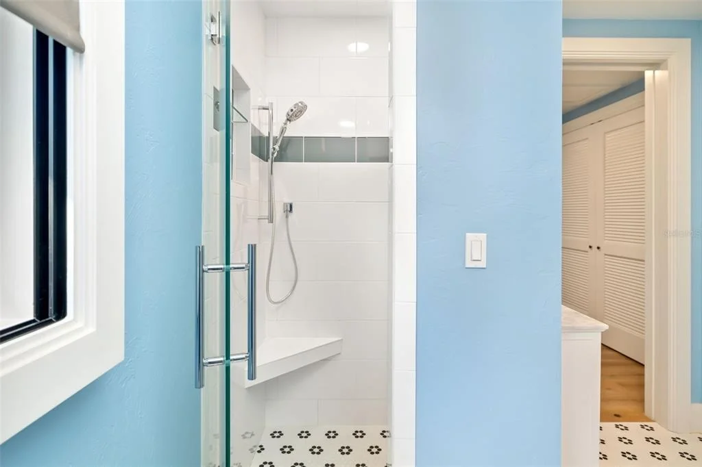 Photo of 560 HARBOR COVE CIRCLE