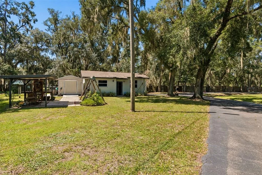 Photo of 2321 WOOTEN ROAD