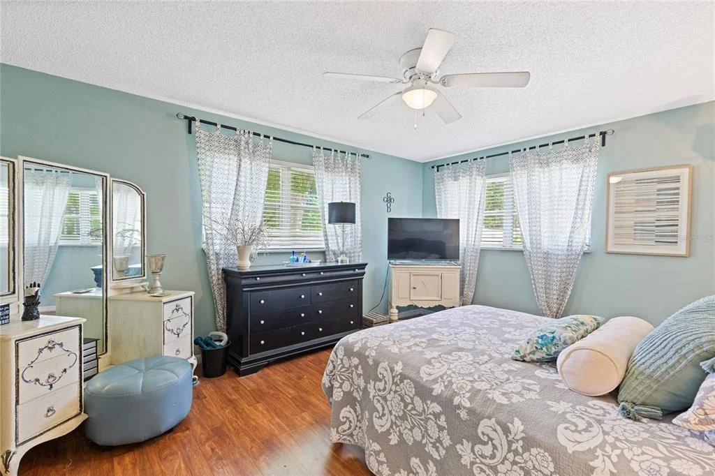 Photo of 2220 MARSHALL DRIVE