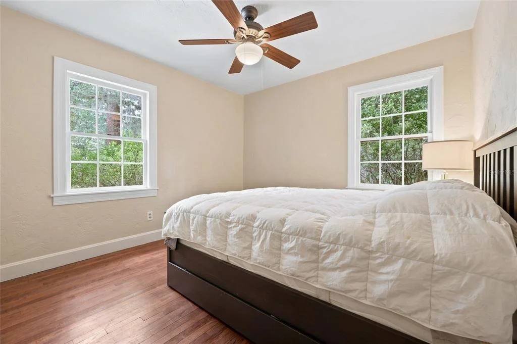Photo of 616 NW 8TH PLACE