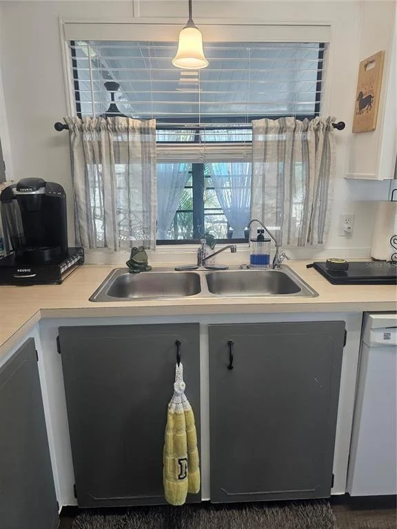 Photo of 433 SAILFISH BOULEVARD