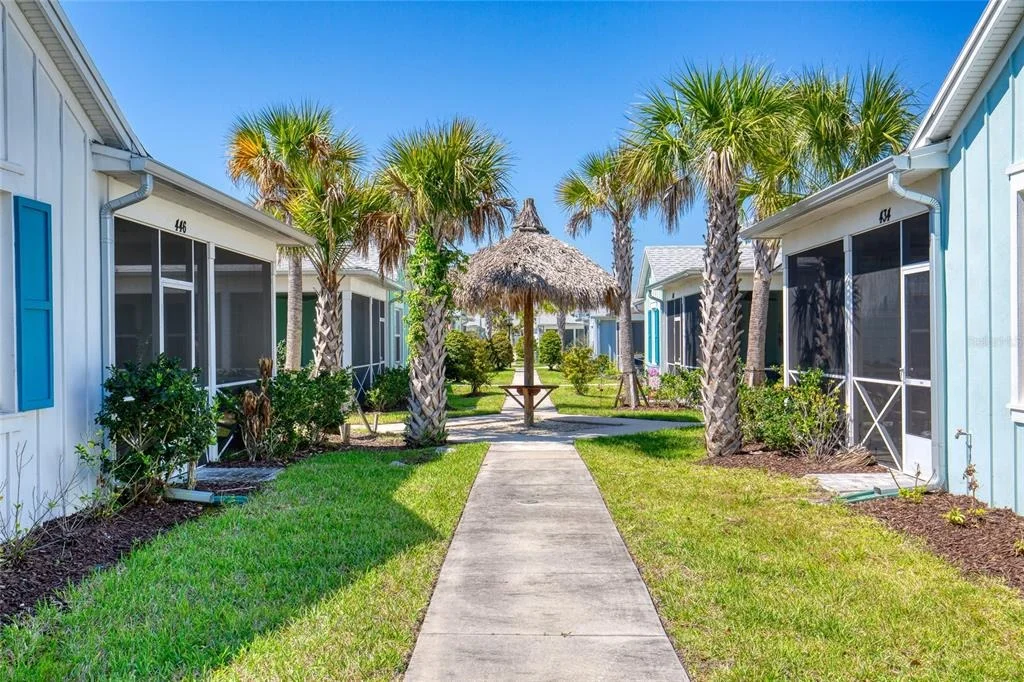 Photo of 444 LIME AVENUE