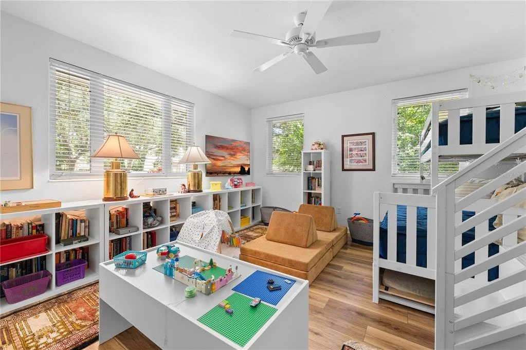 Photo of 1722 NORTH DRIVE