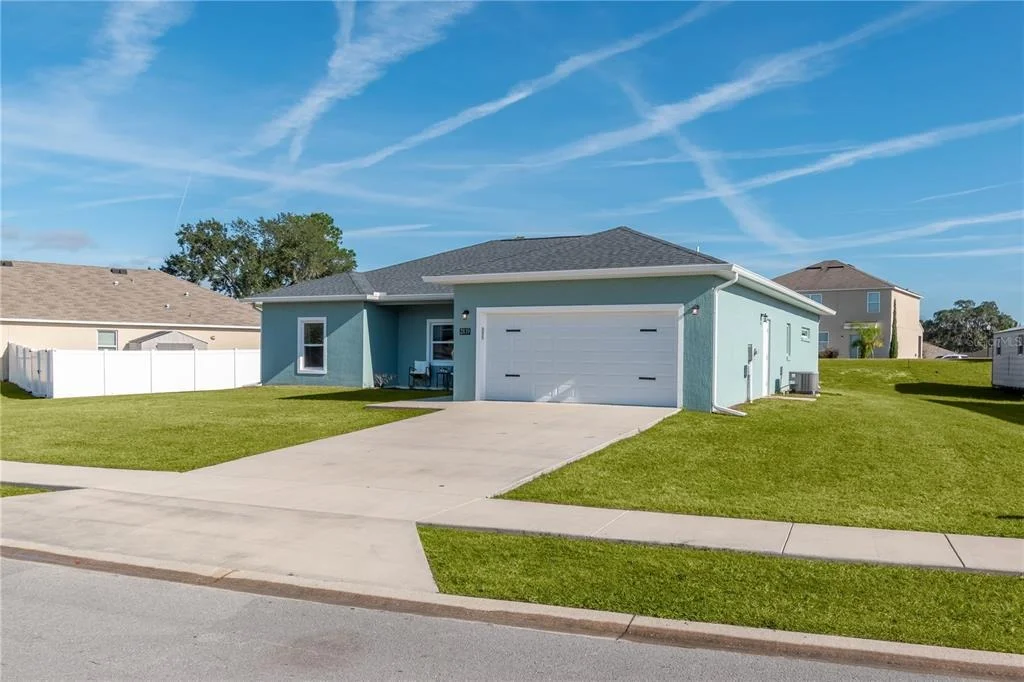 Photo of 2839 NE 43RD ROAD