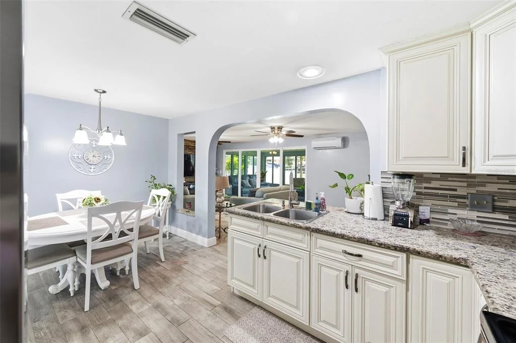 Photo of 485 FLAMINGO DRIVE