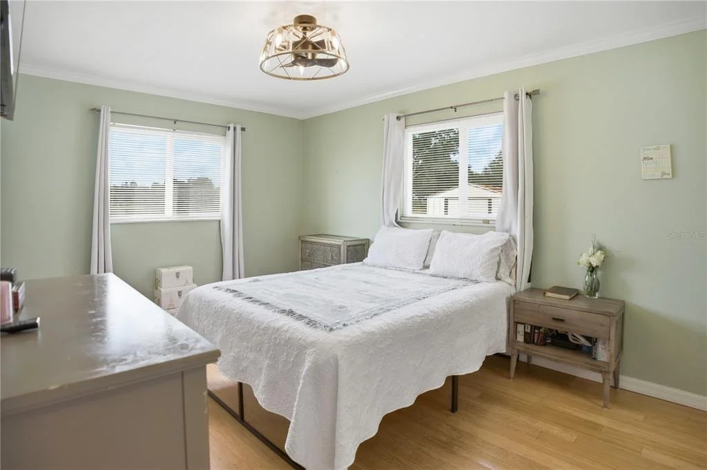 Photo of 8 SILVER WAY